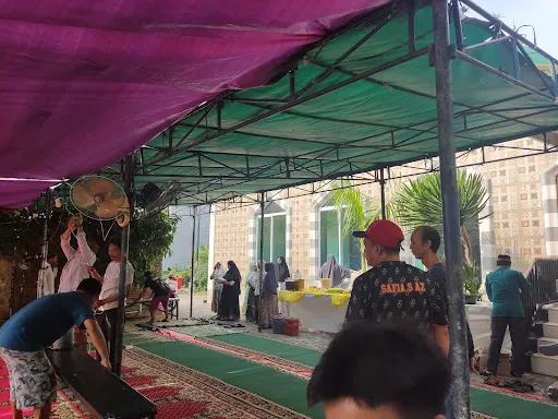Mushola Al Iman Sarwadadi: Tempat Beribadah yang Menyatu dengan Kehidupan Warga Cilacap